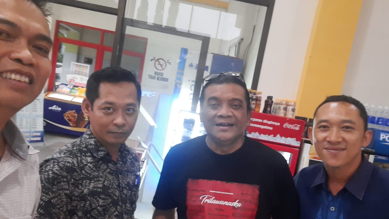 Tanah Air Kehilangan The God Father of Broken Heart