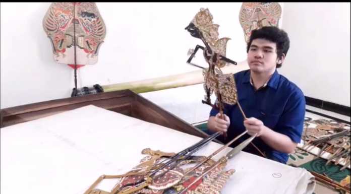 Wayang Corona