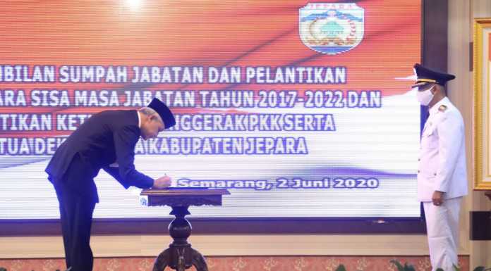 Ganjar Pesan Untuk Perbaikan Data Saat Lantik Bupati Jepara Ganjar Lantik Bupati jepara