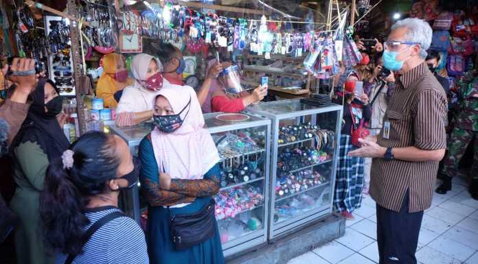 Ganjar Sosialisasi Penutupan Pasar di Temanggung Ganjar sosialisasi pasar