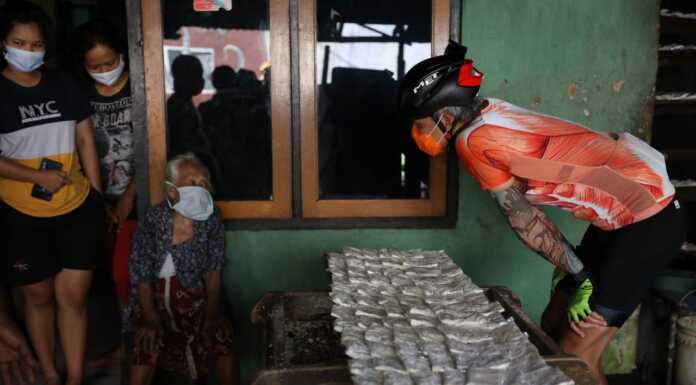 Ganjar Apresiasi Pabrik Tahu Tak Pecat Karyawan Kala Pandemi