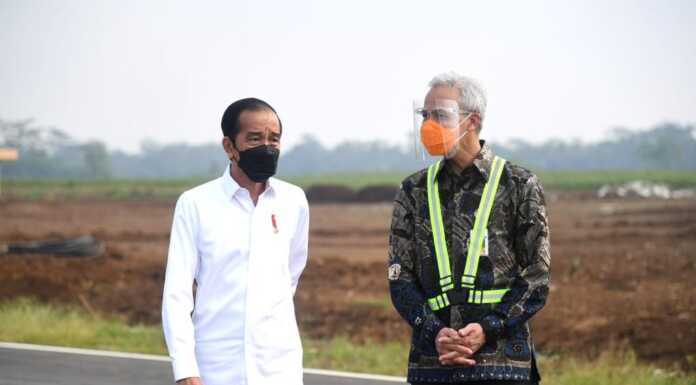 Jokowi Tinjau Bandara