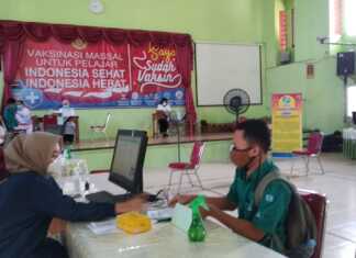 SMAN 4 Vaksinasi Massal